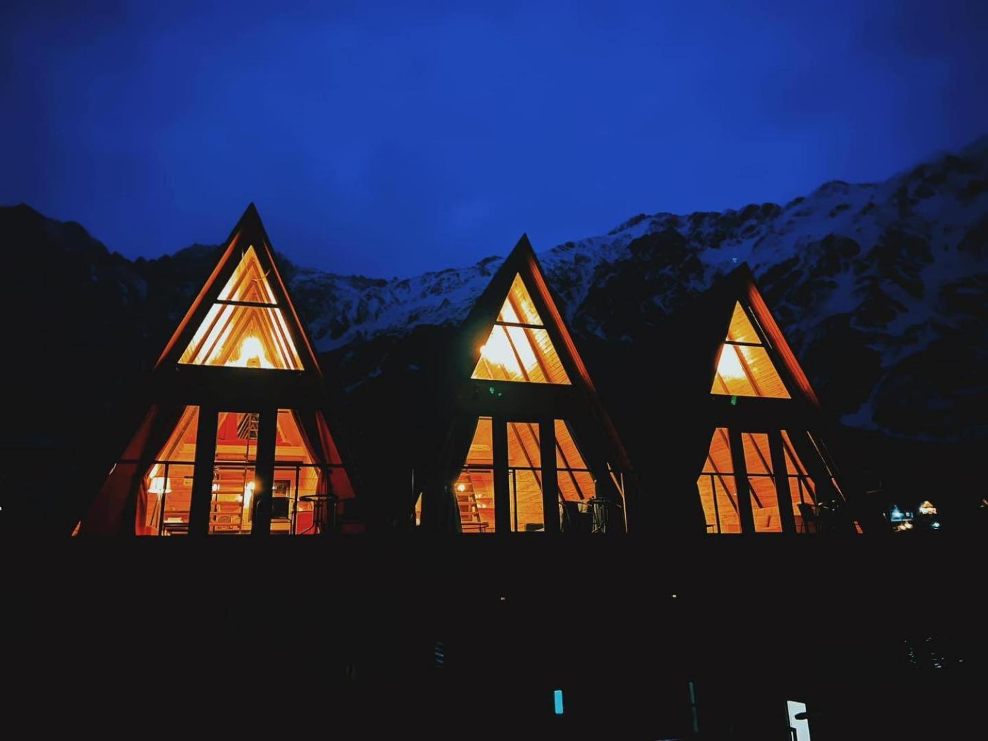 Hotel Pyramid Kazbegi Zewnętrze zdjęcie