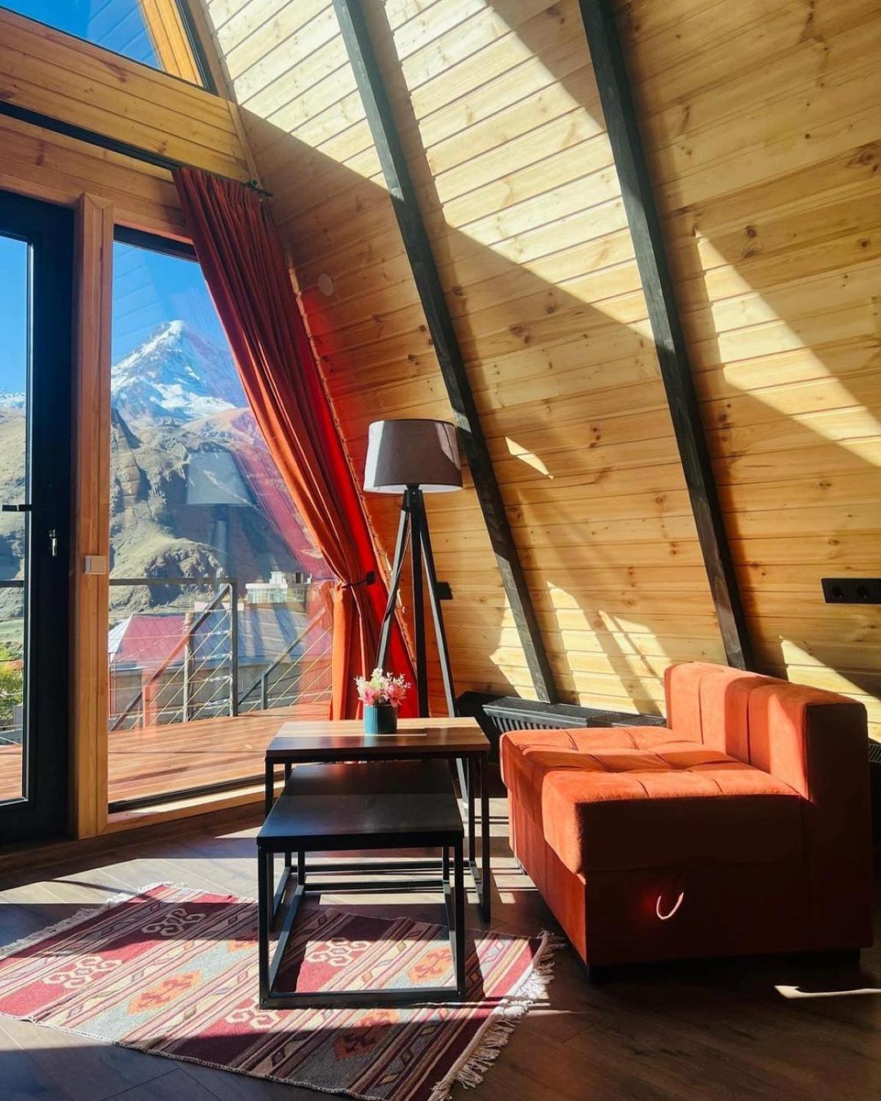 Hotel Pyramid Kazbegi Zewnętrze zdjęcie